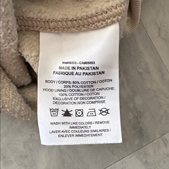 Nike  pullover hoodie  cream/white logo on chest  muff front pockets EUC - Picture 14 of 15